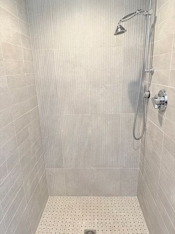 600 Shirley St 7, Winthrop, MA 02152