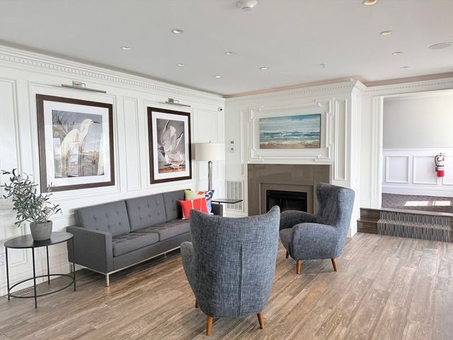 600 Shirley St 7, Winthrop, MA 02152