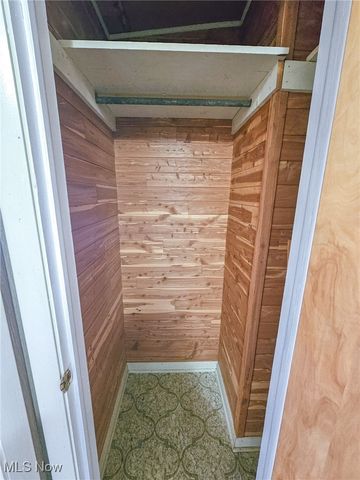 460 Devitt Avenue, Campbell, OH 44405