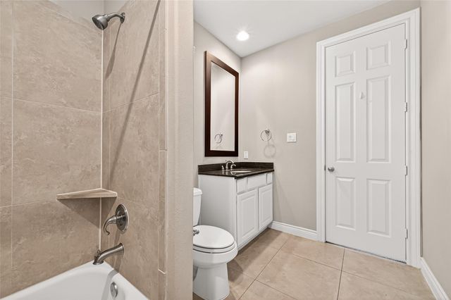 8810 Lakeshore Bend Drive, Houston, TX 77080