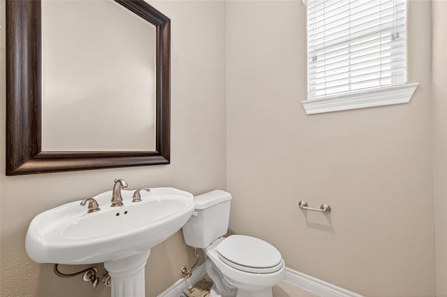 8810 Lakeshore Bend Drive, Houston, TX 77080