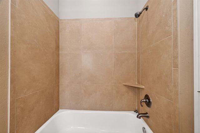 8810 Lakeshore Bend Drive, Houston, TX 77080