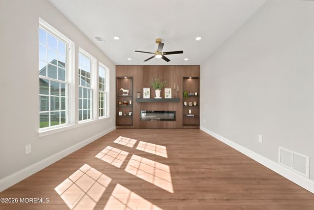 63 Marlow Drive, Jackson, NJ 08527