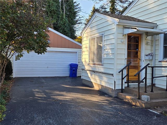 103 Lynette Drive, Greece, NY 14616