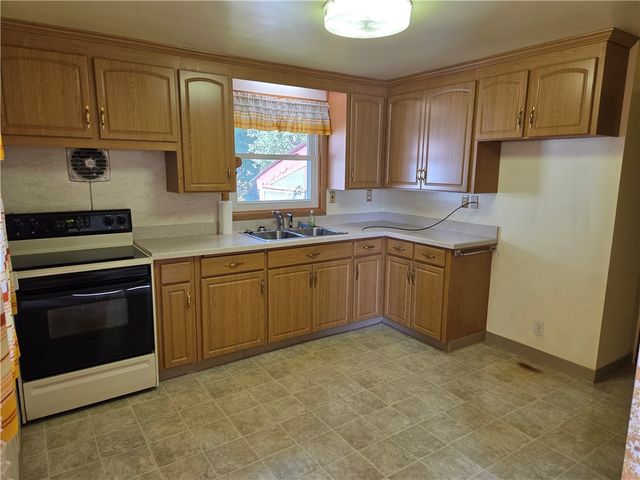 103 Lynette Drive, Greece, NY 14616