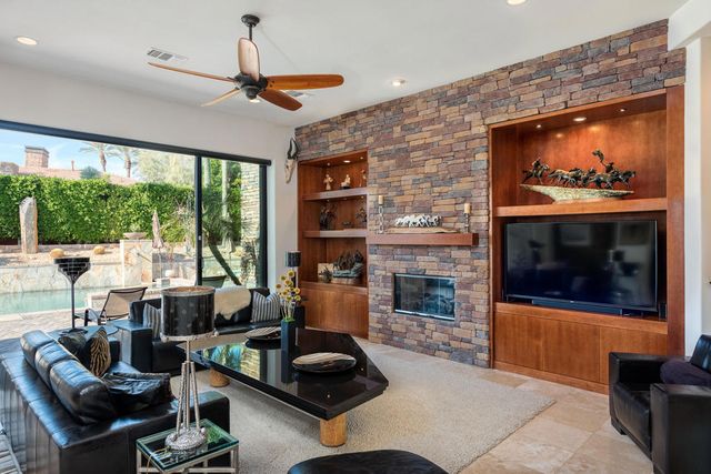 50055 Via Puente, La Quinta, CA 92253