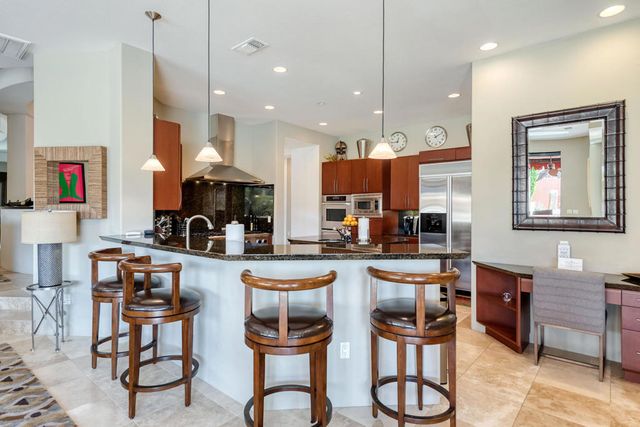 50055 Via Puente, La Quinta, CA 92253