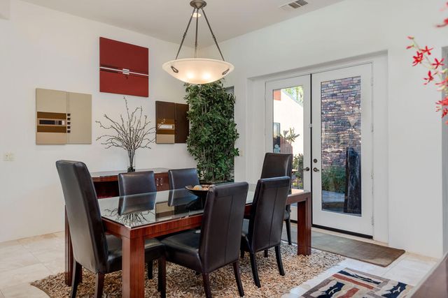 50055 Via Puente, La Quinta, CA 92253