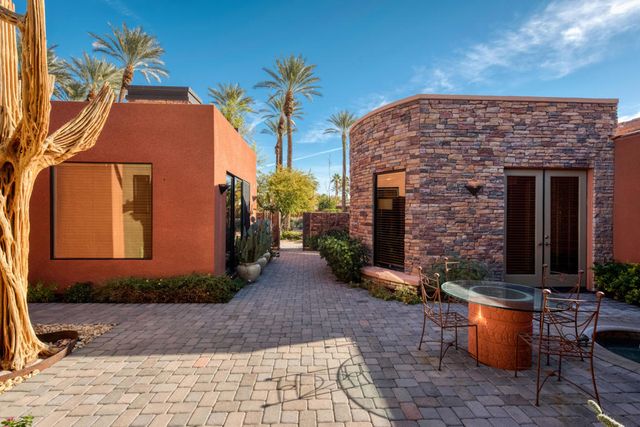 50055 Via Puente, La Quinta, CA 92253