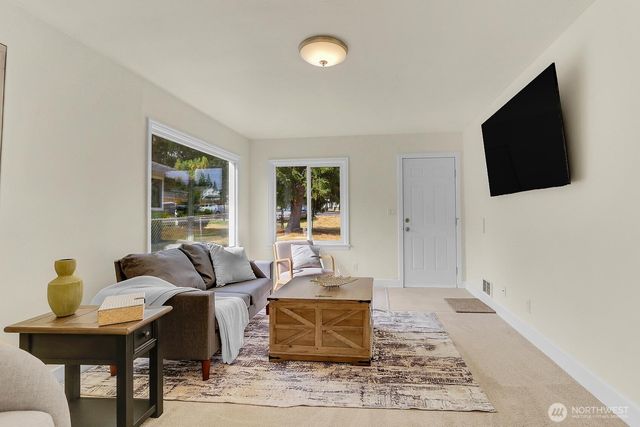 6611 Commercial Avenue #3, Everett, WA 98203