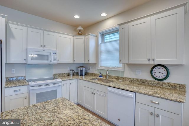 814 SUMMER BREEZE PATH, Cochranville, PA 19330