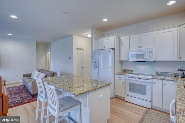 814 SUMMER BREEZE PATH, Cochranville, PA 19330