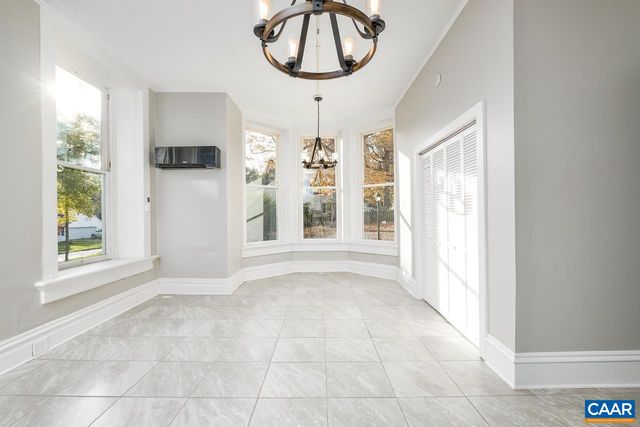 811 WESTOVER DR, Staunton, VA 24401