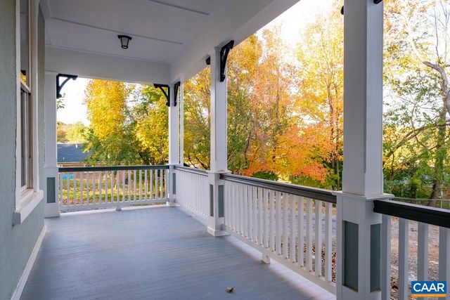 811 WESTOVER DR, Staunton, VA 24401