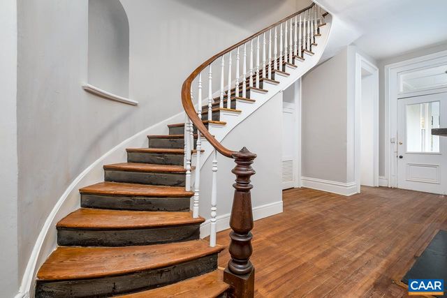 811 WESTOVER DR, Staunton, VA 24401