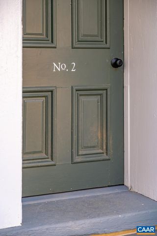 811 WESTOVER DR, Staunton, VA 24401