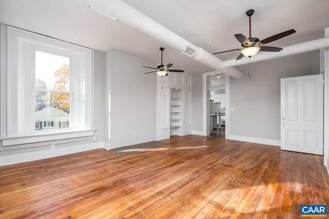 811 WESTOVER DR, Staunton, VA 24401