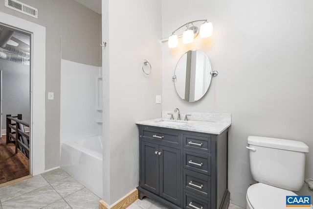 811 WESTOVER DR, Staunton, VA 24401