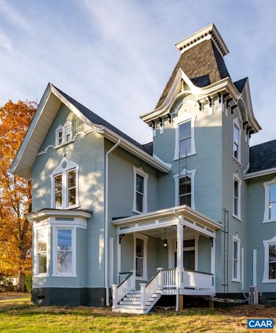 811 WESTOVER DR, Staunton, VA 24401