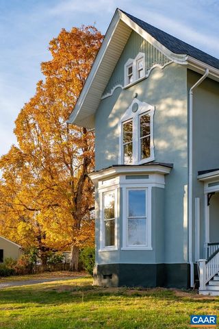 811 WESTOVER DR, Staunton, VA 24401