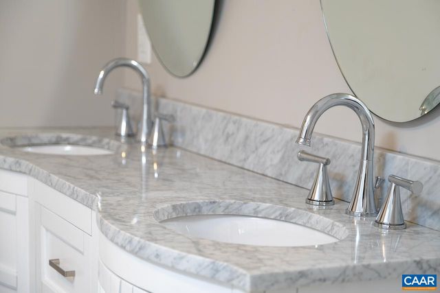 811 WESTOVER DR, Staunton, VA 24401