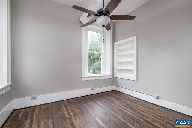 811 WESTOVER DR, Staunton, VA 24401