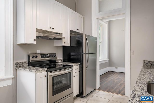 811 WESTOVER DR, Staunton, VA 24401