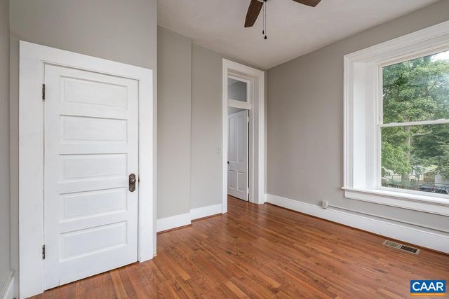 811 WESTOVER DR, Staunton, VA 24401