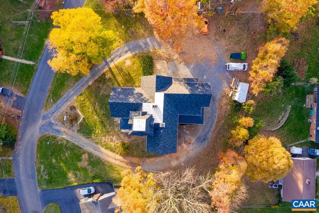 811 WESTOVER DR, Staunton, VA 24401