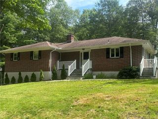 174 Stadley Rough Road, Danbury, CT 06811