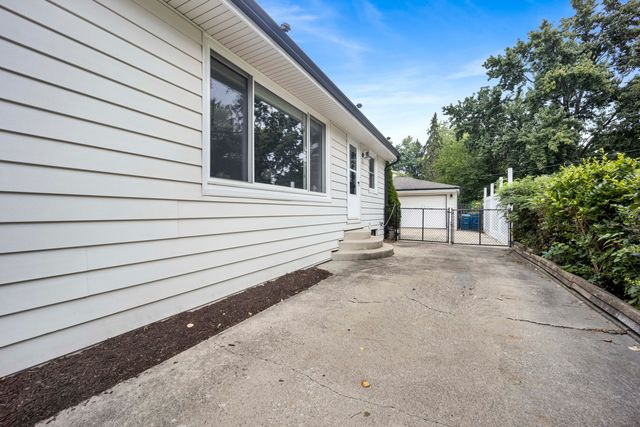 728 Grant Street, Downers Grove, IL 60515