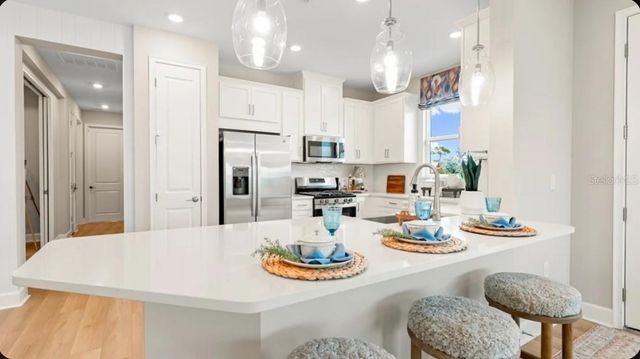 7519 MOONBEAM AVENUE, Sarasota, FL 34241