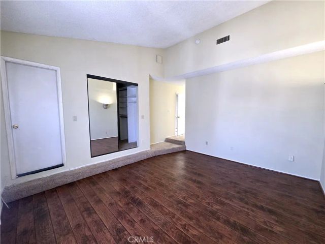 7650 Topanga Canyon, Canoga Park, CA 91304