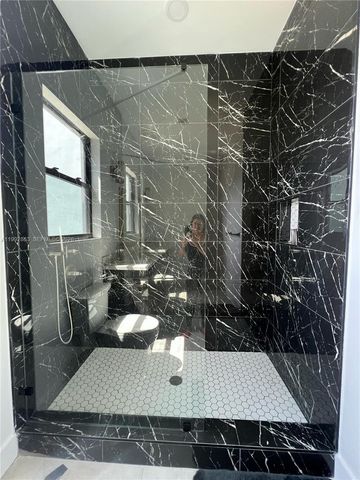 2342 Mckinley St 3, Hollywood, FL 33020