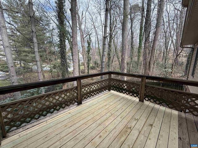 1036 HUNTWOOD LN, Charlottesville, VA 22901