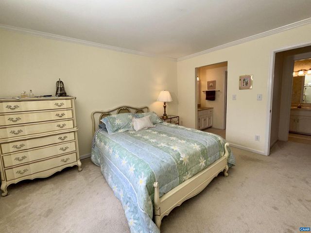 1036 HUNTWOOD LN, Charlottesville, VA 22901