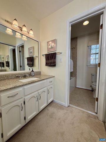 1036 HUNTWOOD LN, Charlottesville, VA 22901