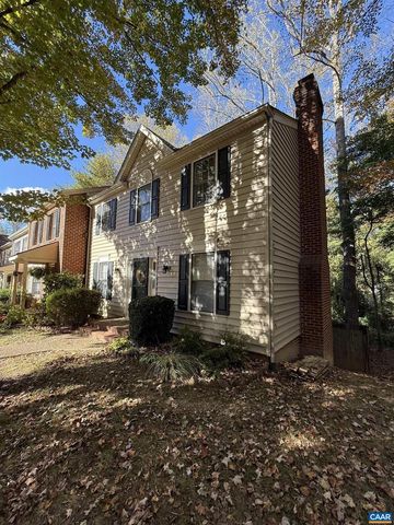 1036 HUNTWOOD LN, Charlottesville, VA 22901