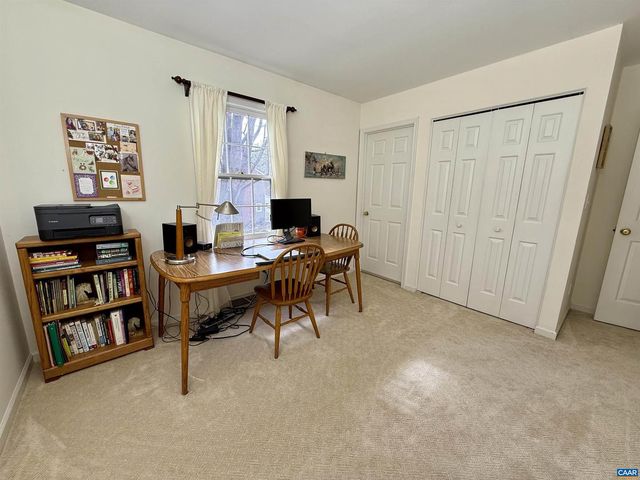 1036 HUNTWOOD LN, Charlottesville, VA 22901