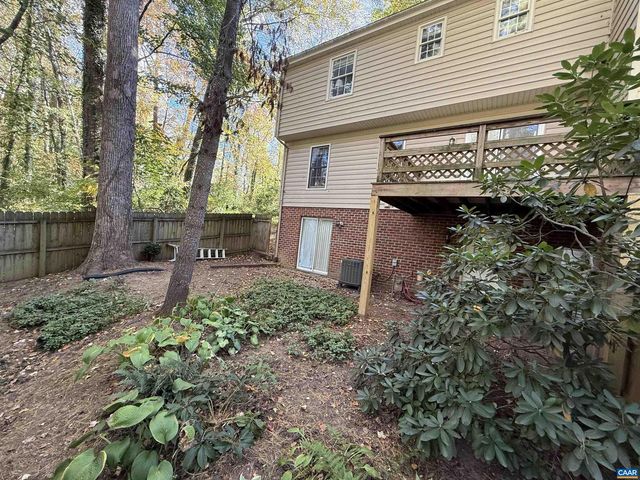 1036 HUNTWOOD LN, Charlottesville, VA 22901
