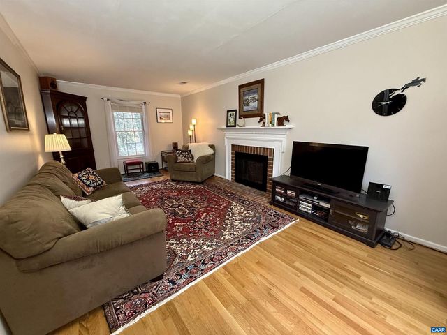 1036 HUNTWOOD LN, Charlottesville, VA 22901