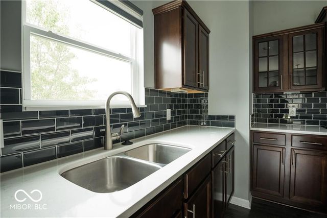 15665 Eastpark Drive, Noblesville, IN 46060