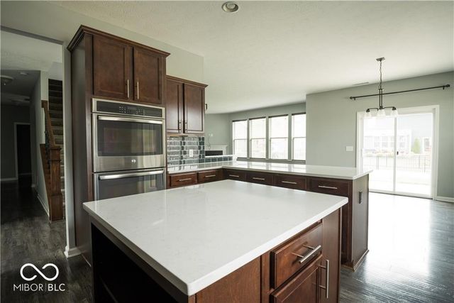 15665 Eastpark Drive, Noblesville, IN 46060