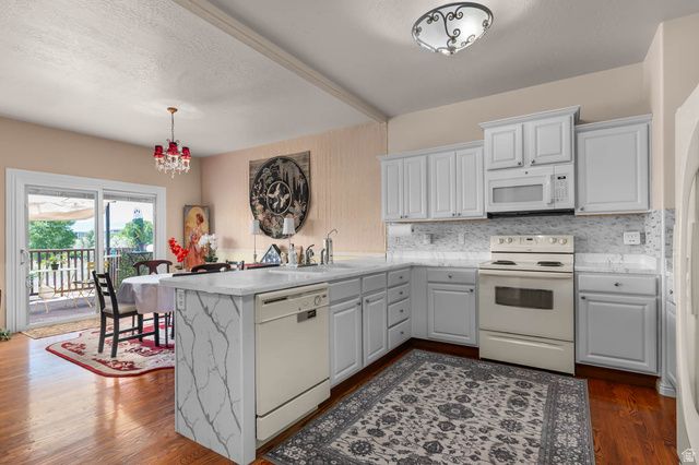 11004 S BIRCH CREEK RD, South Jordan, UT 84095