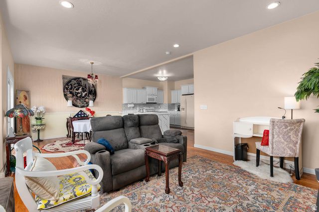 11004 S BIRCH CREEK RD, South Jordan, UT 84095