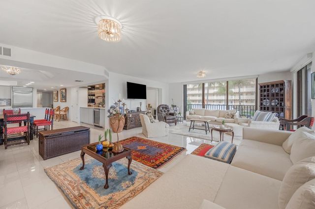 4000 S Ocean Boulevard 104, South Palm Beach, FL 33480