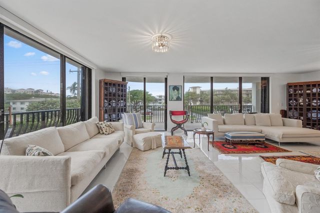 4000 S Ocean Boulevard 104, South Palm Beach, FL 33480