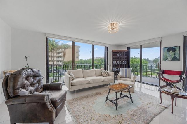 4000 S Ocean Boulevard 104, South Palm Beach, FL 33480