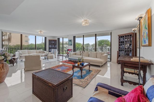 4000 S Ocean Boulevard 104, South Palm Beach, FL 33480