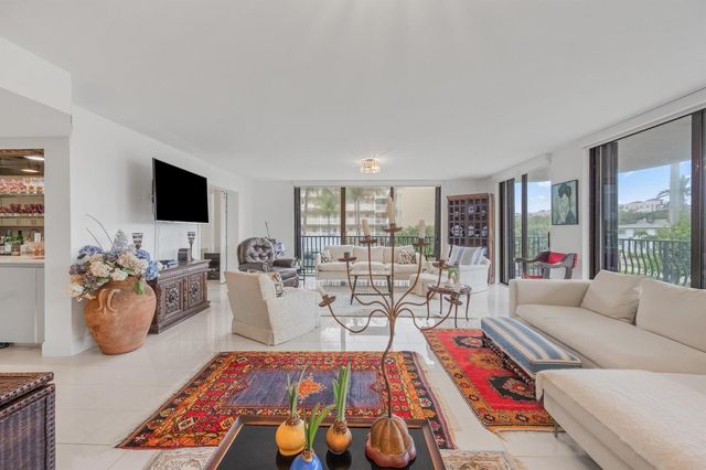 4000 S Ocean Boulevard 104, South Palm Beach, FL 33480